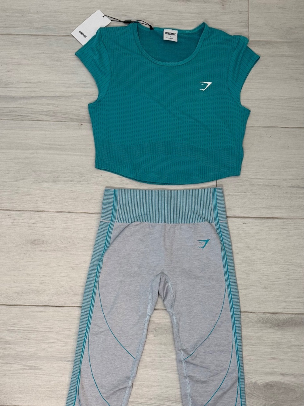 NWT New With Tag 2pc GYMSHARK Women's Sportswear leggings & top set